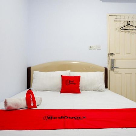 Reddoorz @ Hotel Bravo Pantai Kamali Bau Bau Baubau Eksteriør billede