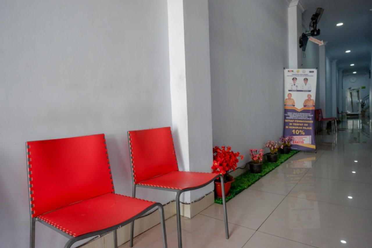 Reddoorz @ Hotel Bravo Pantai Kamali Bau Bau Baubau Eksteriør billede