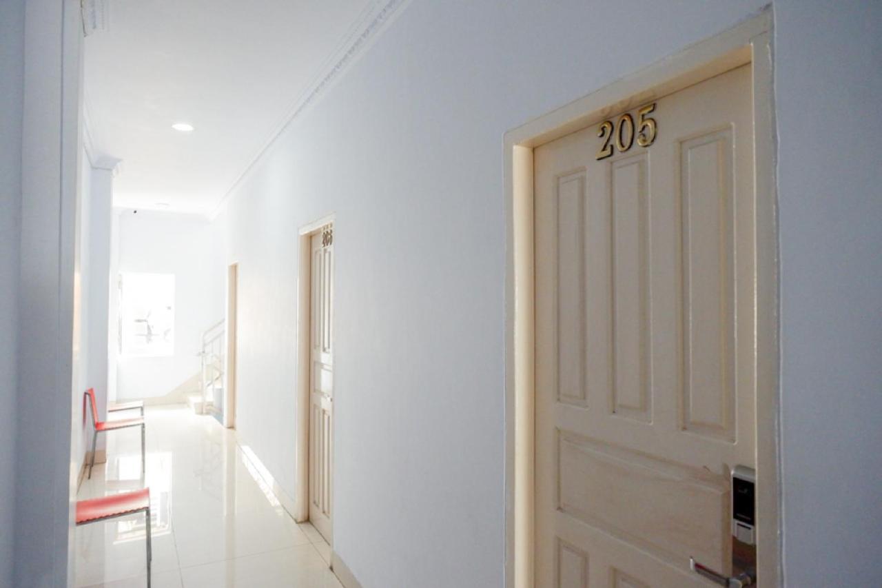 Reddoorz @ Hotel Bravo Pantai Kamali Bau Bau Baubau Eksteriør billede