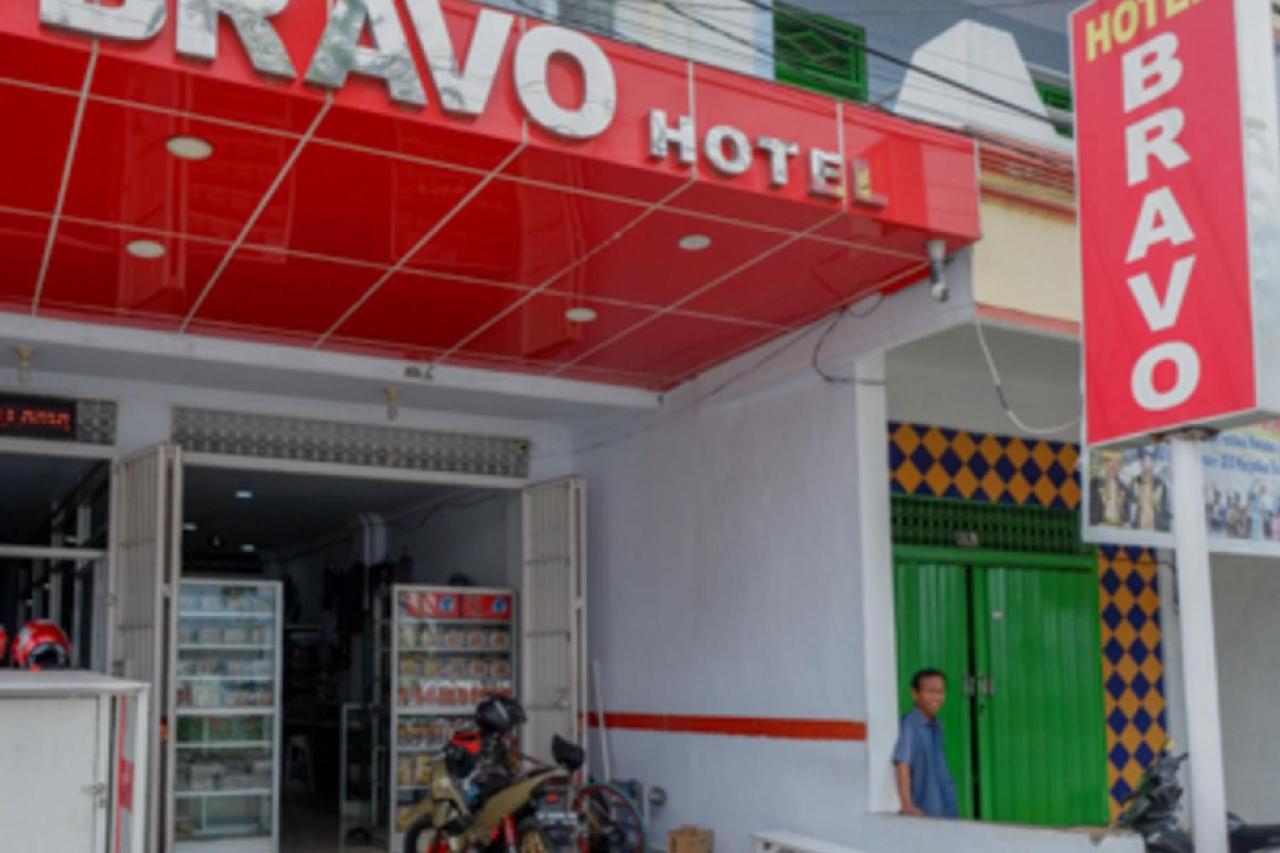 Reddoorz @ Hotel Bravo Pantai Kamali Bau Bau Baubau Eksteriør billede