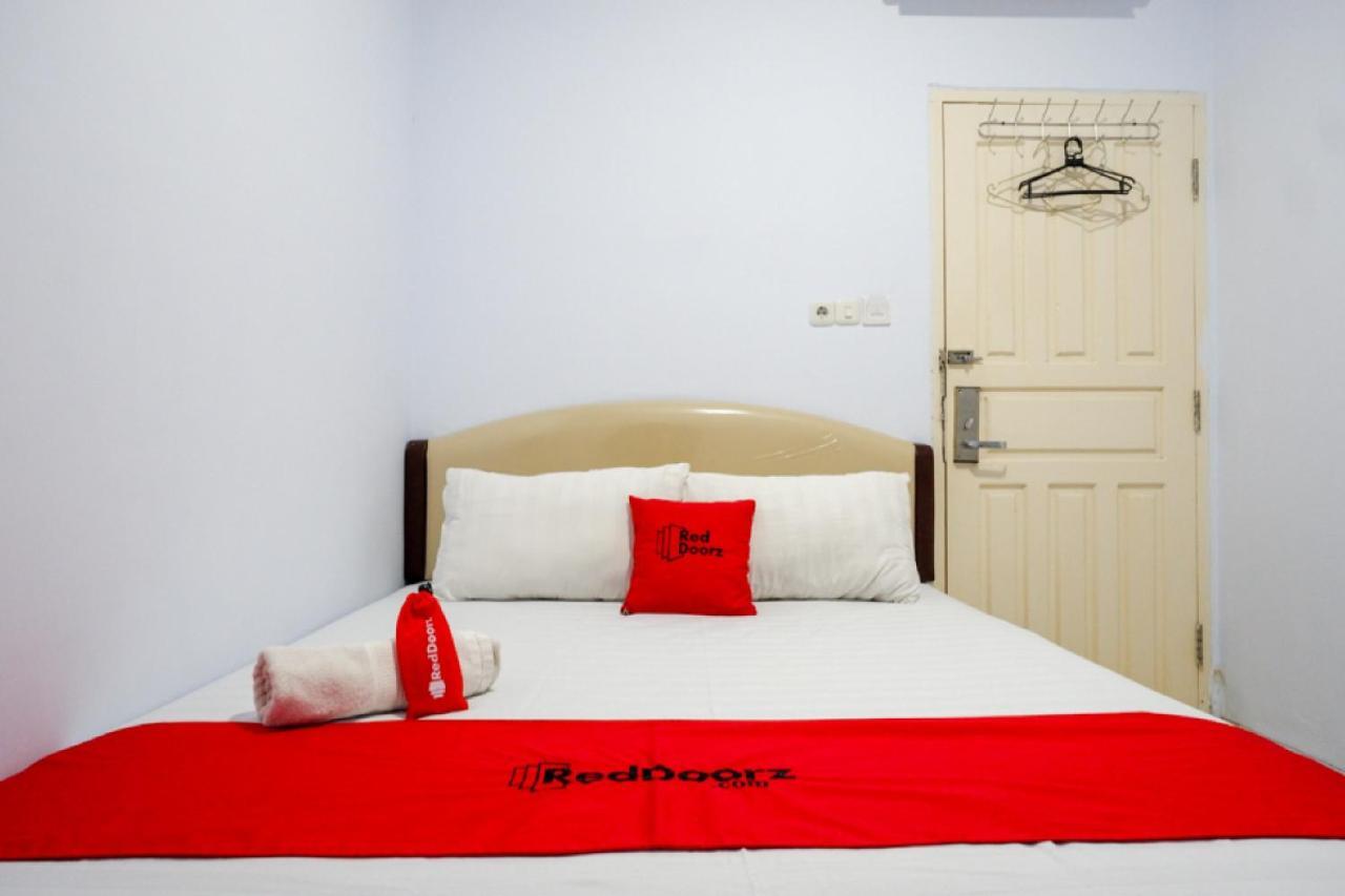 Reddoorz @ Hotel Bravo Pantai Kamali Bau Bau Baubau Eksteriør billede