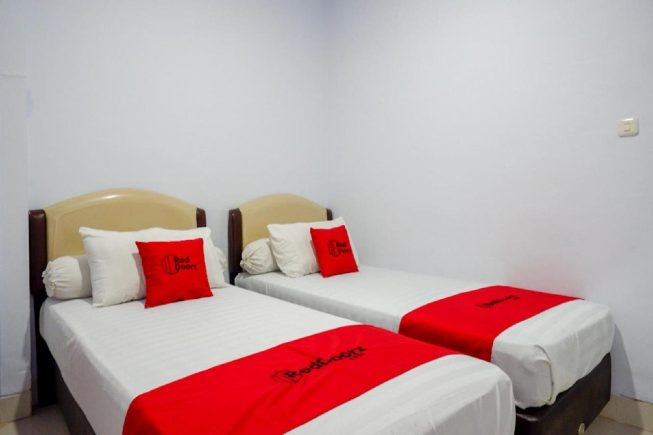 Reddoorz @ Hotel Bravo Pantai Kamali Bau Bau Baubau Eksteriør billede