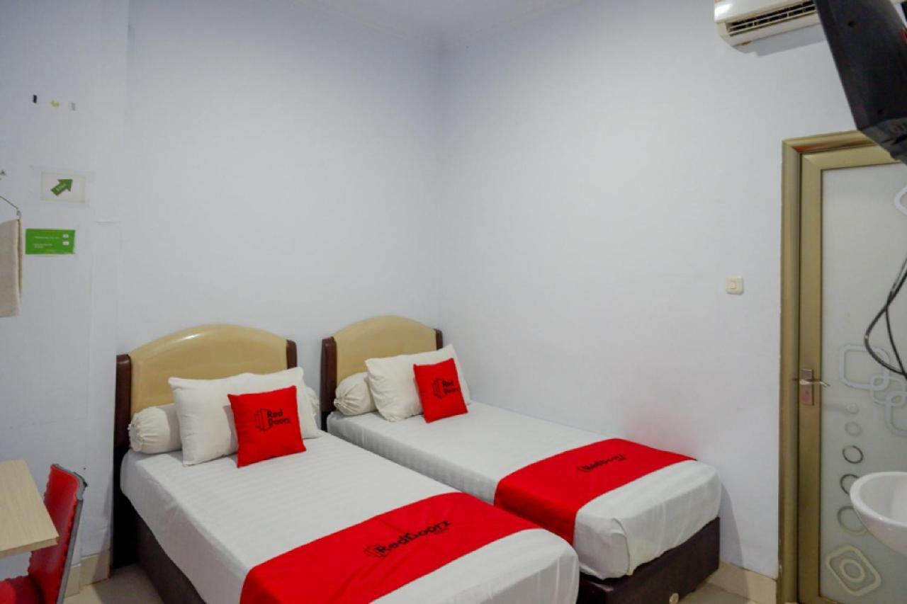 Reddoorz @ Hotel Bravo Pantai Kamali Bau Bau Baubau Eksteriør billede